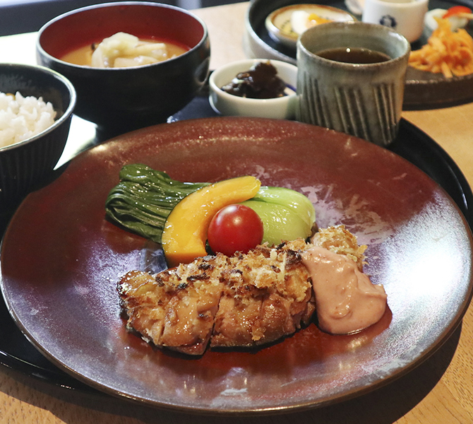 やわらかチキンのもろみ漬け御膳
