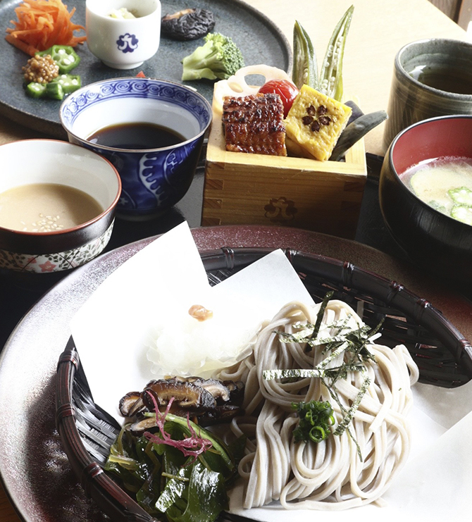 【7周年限定!】夏の腸活ちらし寿司とお蕎麦のランチ